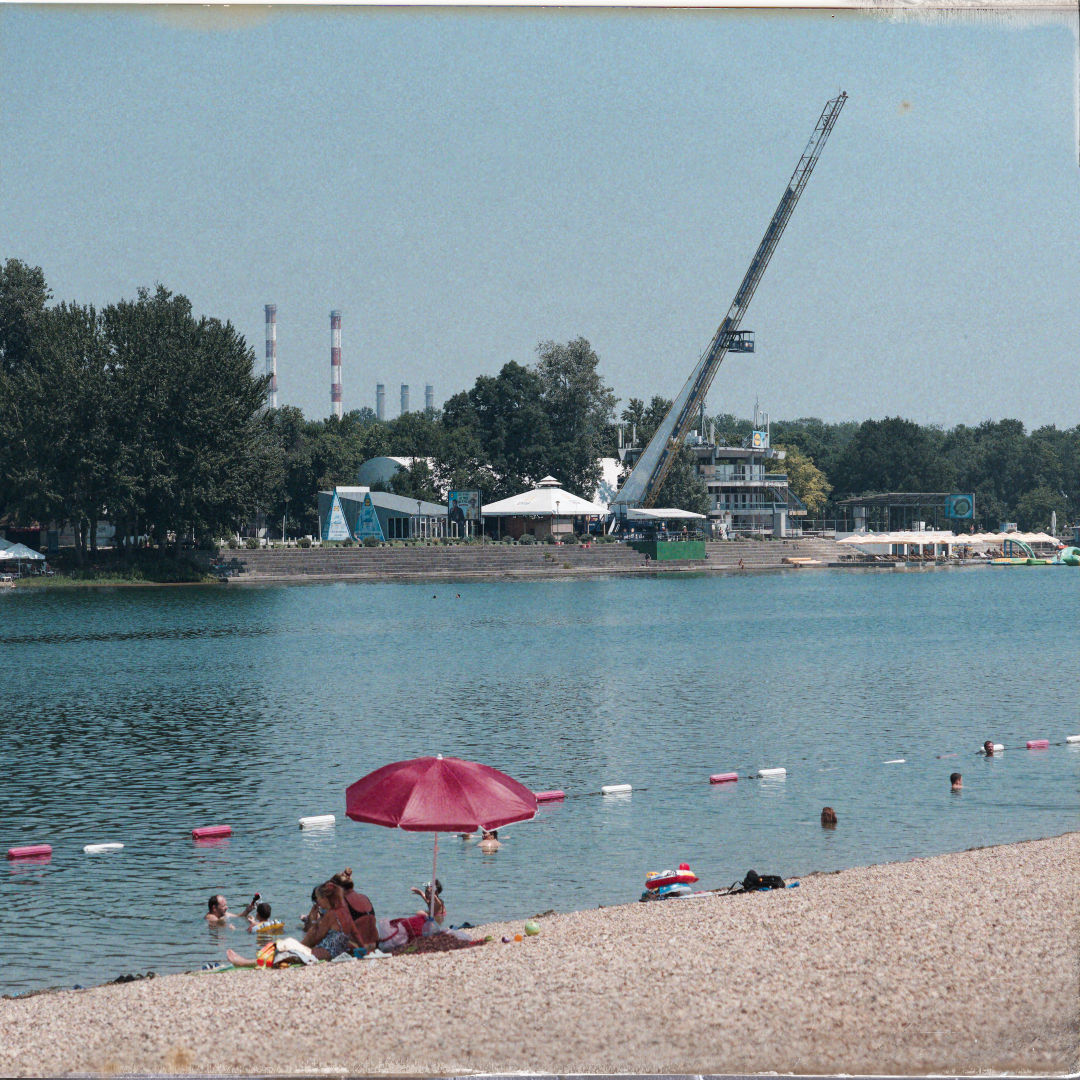 Click to enlarge the photograph Photo 45 from Igor Maric's photography collection