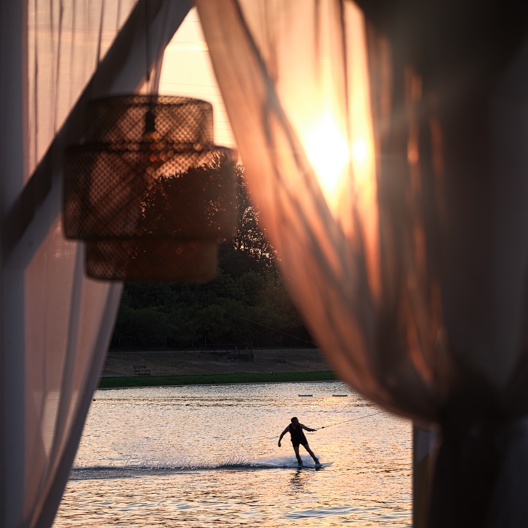 Click to enlarge the photograph Photo 17 from Igor Maric's photography collection